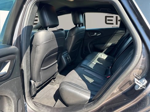 Used 2016 Chrysler 200 S w/ Navigation & Sound Group I image 10