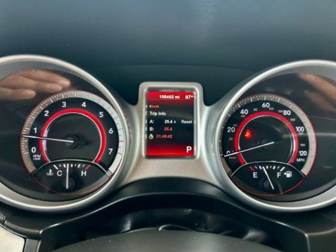 Used 2018 Dodge Journey SE image 17