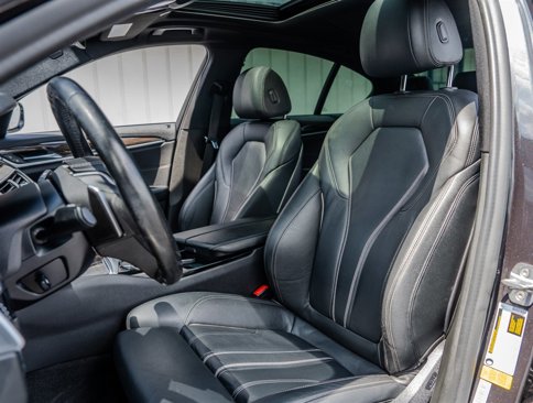 Used 2019 BMW 530i w/ Convenience Package image 25
