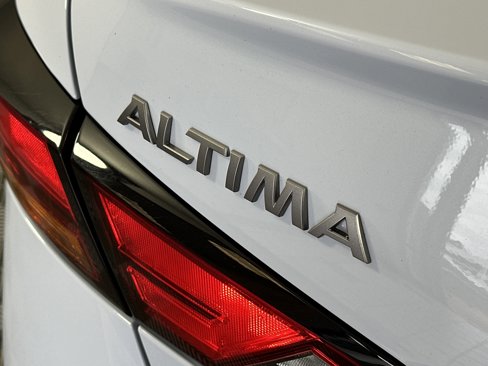 Used 2023 Nissan Altima 2.5 SR image 15