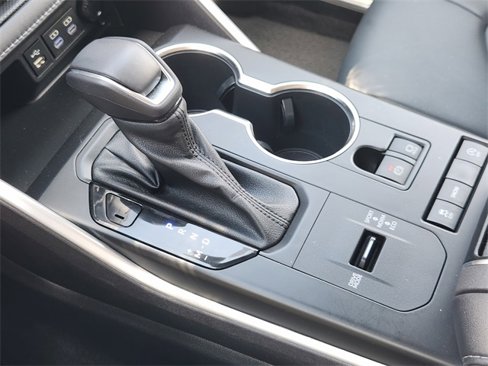 Used 2022 Toyota Highlander XLE image 21