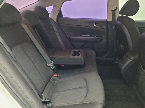 Used 2018 Kia Optima LX image 19