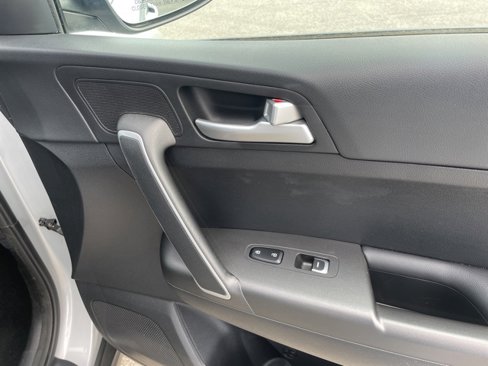 Used 2019 Kia Sportage LX image 40