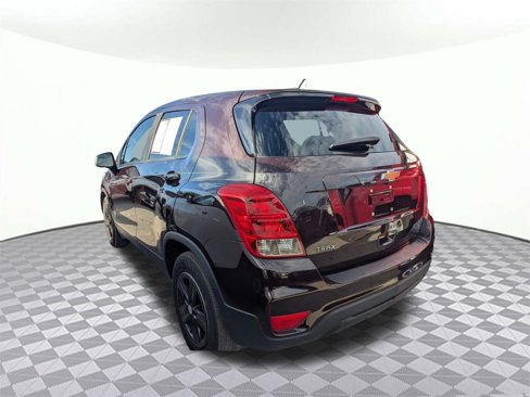 Used 2021 Chevrolet Trax LS w/ Tint and Cruise Package image 3