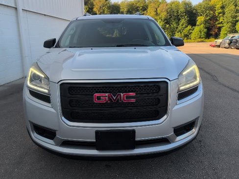 Used 2016 GMC Acadia SLE image 10