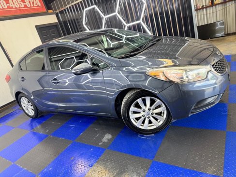 Used 2016 Kia Forte LX w/ LX Popular Plus Package image 3