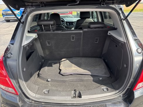 Used 2021 Chevrolet Trax LT w/ Driver Confidence Package image 9