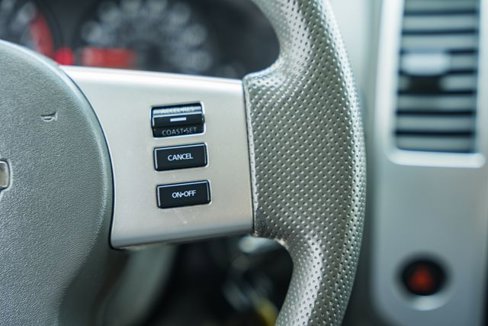 Used 2019 Nissan Frontier SV image 25