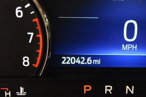 Used 2022 Ford Explorer XLT w/ Equipment Group 202A image 26