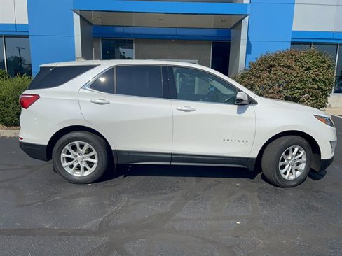 Used 2018 Chevrolet Equinox LT image 8