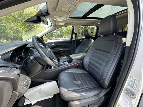 Used 2019 Ford Escape Titanium image 11