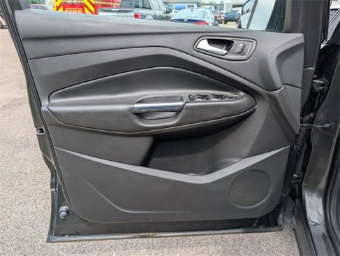 Used 2017 Ford Escape SE image 27