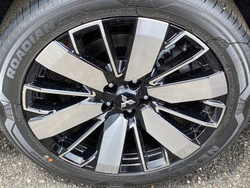 New 2025 Mitsubishi Outlander AWD image 6