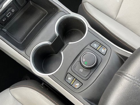 Used 2019 GMC Terrain SLT w/ Preferred Package image 24