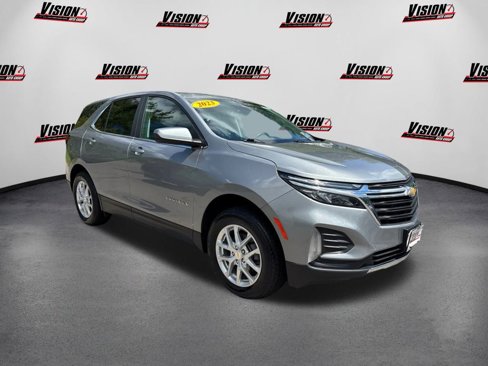 Used 2023 Chevrolet Equinox LT image 3