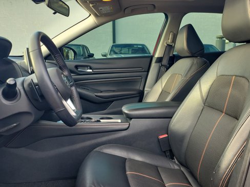 Certified 2021 Nissan Altima 2.5 SR w/ SR Premium Package image 23
