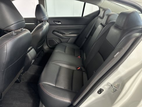 Used 2023 Nissan Altima 2.5 SR image 7