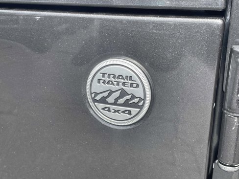 Used 2020 Jeep Wrangler Unlimited Sahara image 11