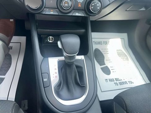 Used 2024 Kia Forte LXS image 6