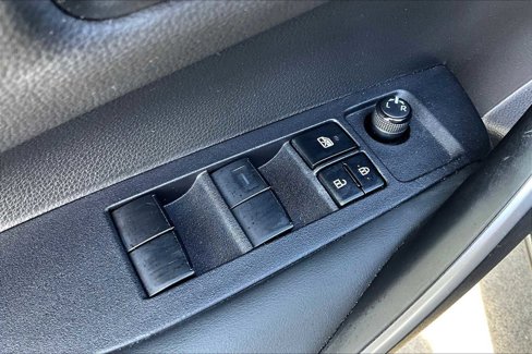 Used 2024 Toyota Corolla SE image 32