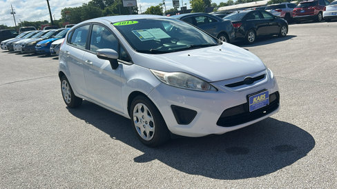 Used 2013 Ford Fiesta SE image 4
