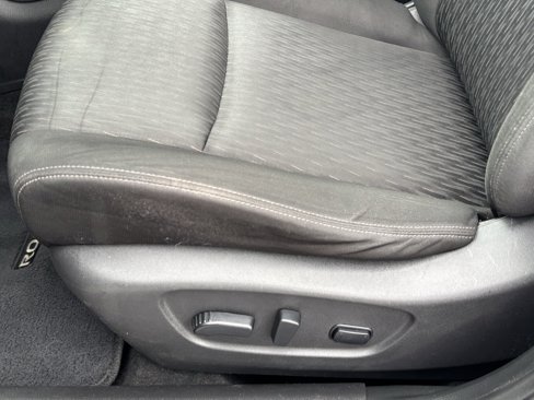 Used 2019 Nissan Rogue SV image 20