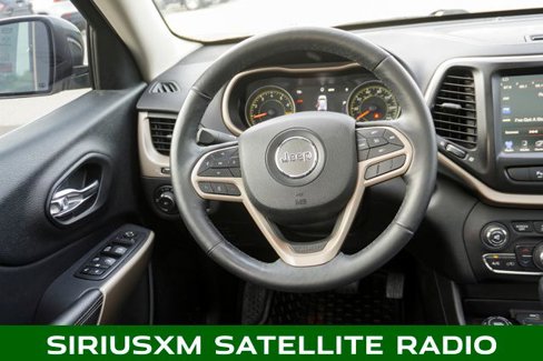 Used 2017 Jeep Cherokee Limited w/ Safetytec Group image 9