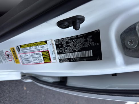 Used 2011 Toyota Sienna XLE image 44