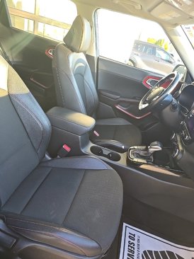Used 2023 Kia Soul GT-Line image 8