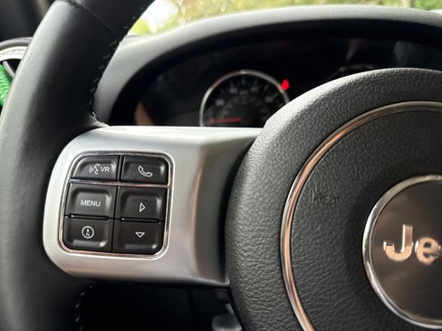 Used 2015 Jeep Wrangler Unlimited Sport image 29
