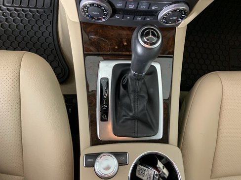 Used 2012 Mercedes-Benz GLK 350 4MATIC image 24