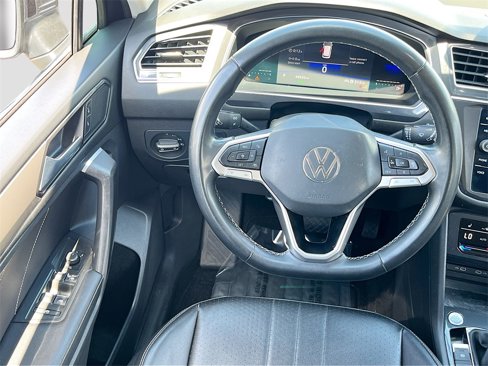Used 2022 Volkswagen Tiguan SE image 20