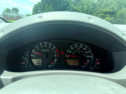 Used 2018 Nissan Frontier SV image 16