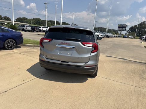 Used 2023 GMC Terrain SLE w/ LPO, Floor Liner Package image 23