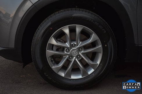 Used 2019 Hyundai Santa Fe SEL image 9