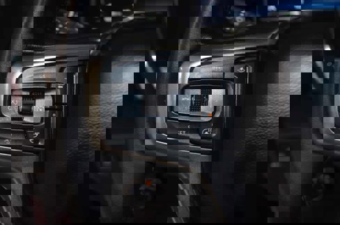 Used 2025 Chevrolet Silverado 1500 LT image 29