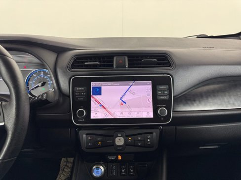 Used 2022 Nissan Leaf SV image 23