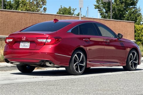 Used 2020 Honda Accord Touring image 4