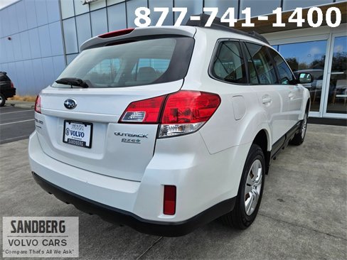 Used 2011 Subaru Outback 2.5i image 5
