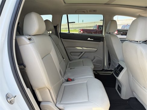 Used 2021 Volkswagen Atlas SEL image 30