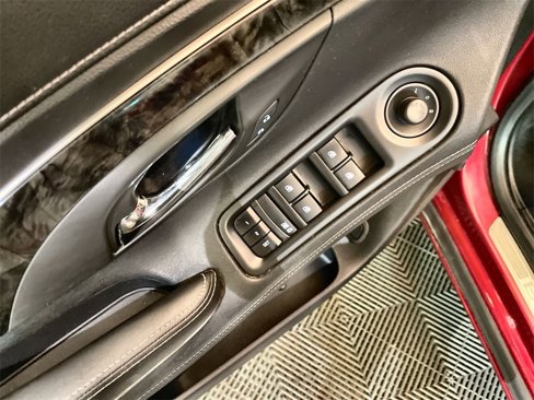 Used 2014 Buick LaCrosse Leather image 19
