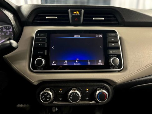 Used 2021 Nissan Versa SV image 26
