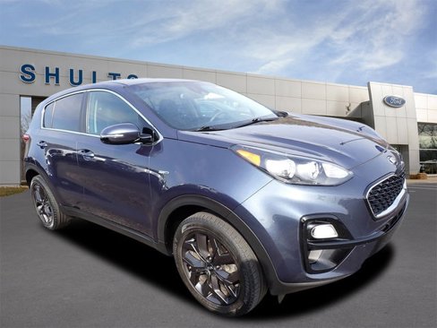 Used 2022 Kia Sportage LX w/ LX AWD Value Edition Package image 3