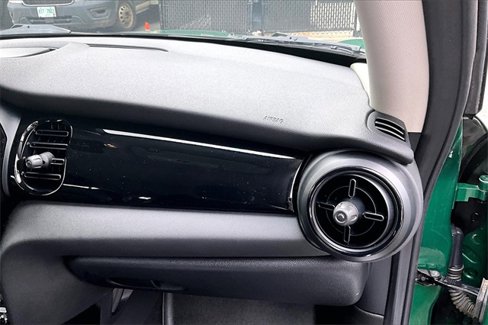 Used 2022 MINI Cooper SE image 17