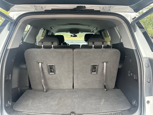 Used 2020 GMC Acadia SLE w/ Driver Convenience Package image 17