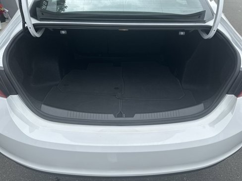Used 2023 Chevrolet Malibu LT image 23
