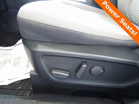 Used 2020 Ford Escape SE image 6
