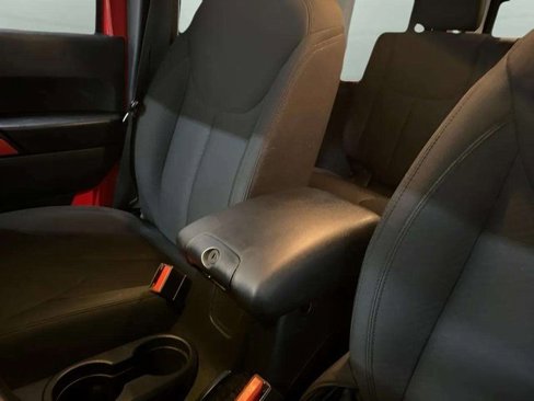 Used 2016 Jeep Wrangler Unlimited Sport image 55