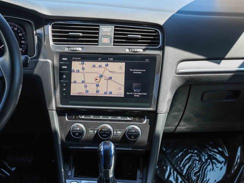 Used 2019 Volkswagen e-Golf SEL Premium image 11