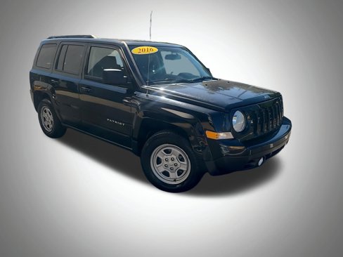 Used 2016 Jeep Patriot Sport w/ Power Value Group image 12